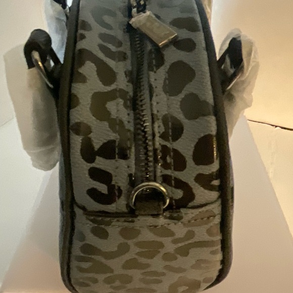 NWT  ON DUTCH blue and black leopard mini bowling bag - Picture 5 of 6